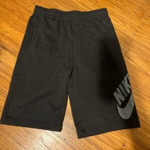 Nike sb shorts youth size L preloved
